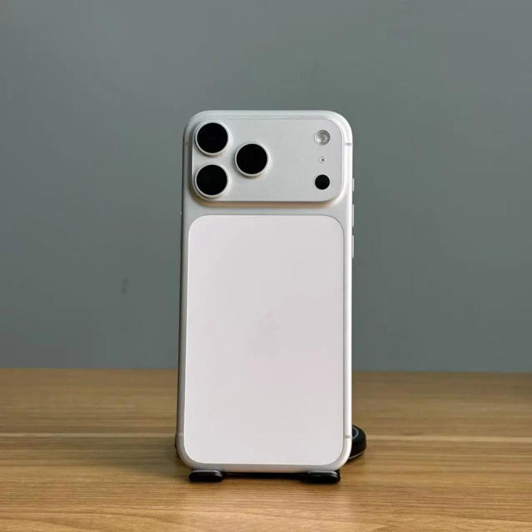 机皇 iPhone 17 Pro Max ！用更低成本拿下六边形战士