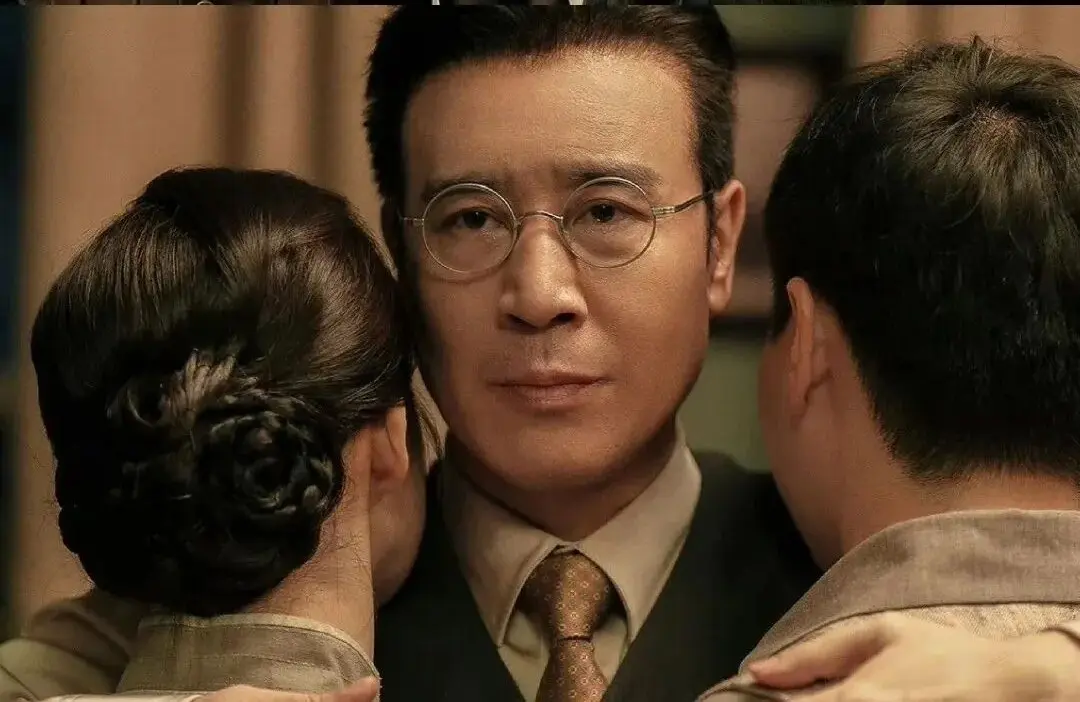 《惊变》：48小时倒计时，于和伟辛柏青上演“静默”的生死对决