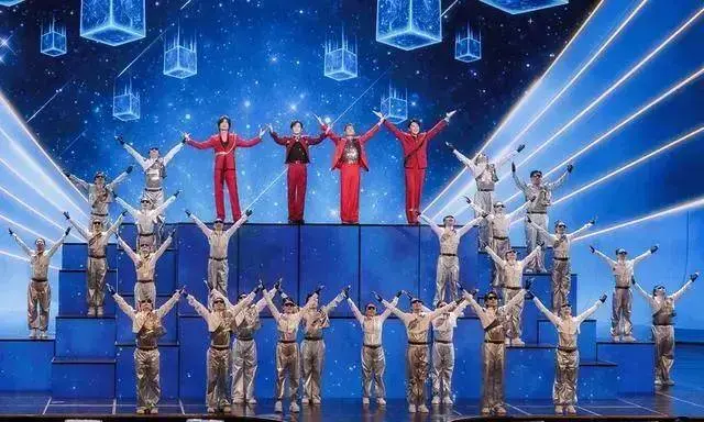 央视春晚部分节目单曝光 王菲李健王一博易烊千玺等亮相