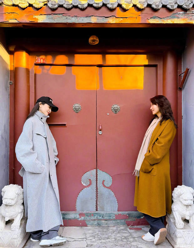 宋茜情人节晒与陈好合照，二人拥抱贴贴感情超甜！