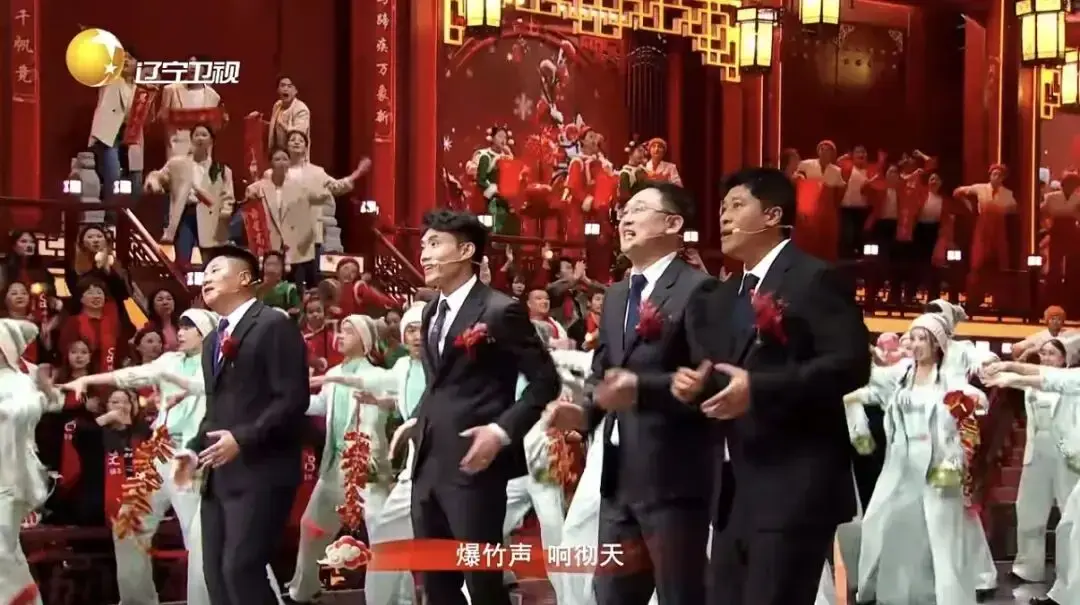 马年春晚亮点槽点齐飞，真唱舞台成最大惊喜