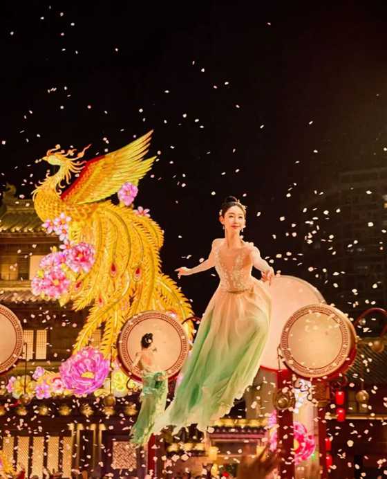 女演员抗癌归来五登春晚，朱洁静舞神凌空起舞然炸现场!