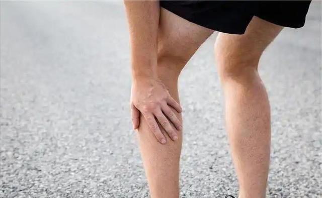 踮脚尖再次被关注！调查发现：每天练习踮脚的人，或能收获3好处