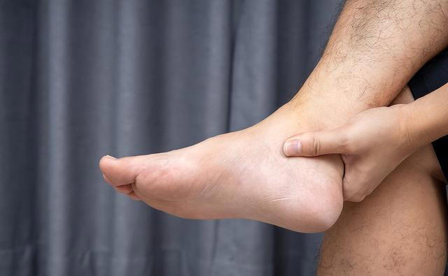 踮脚尖再次被关注！调查发现：每天练习踮脚的人，或能收获3好处