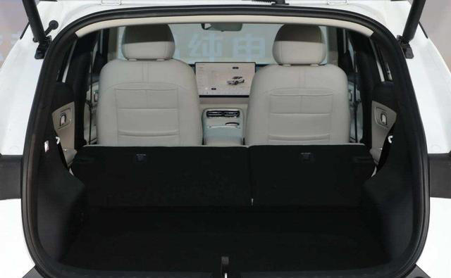 10万级纯电SUV，全新Q05和元UP怎么选？