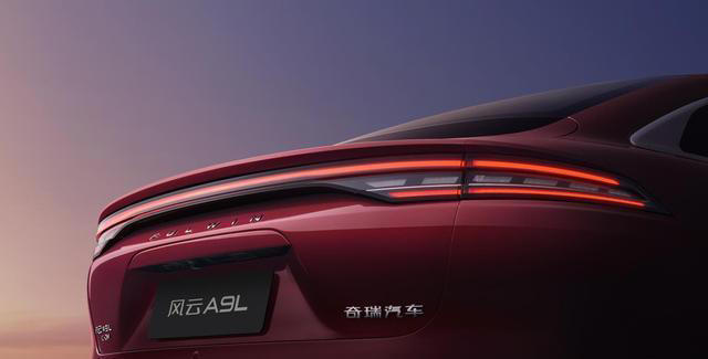 超5米车长、4.9秒加速，风云A9L因何称20万级家用优选？