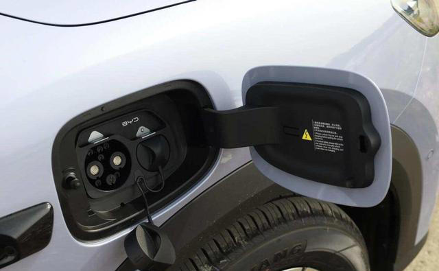 10万级纯电SUV，全新Q05和元UP怎么选？