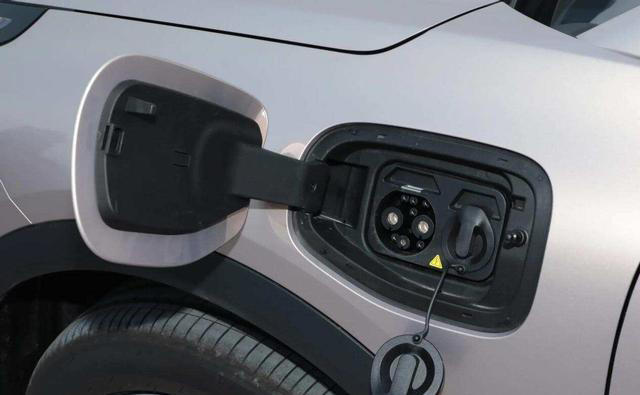 10万级纯电SUV，全新Q05和元UP怎么选？