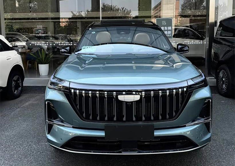 博越L持续火爆，30天卖出了34176辆，家用推荐哪一款？