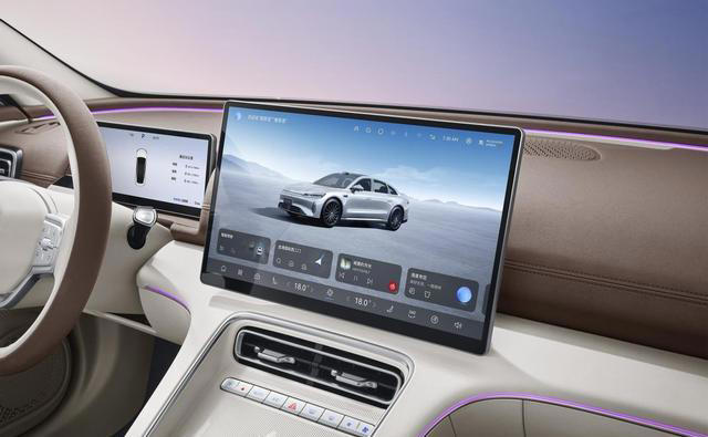 超5米车长、4.9秒加速，风云A9L因何称20万级家用优选？