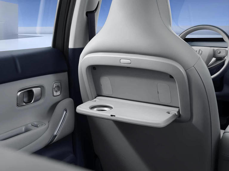 零跑A10内饰首次亮相，配14.6英寸2.5K屏，一季度上市