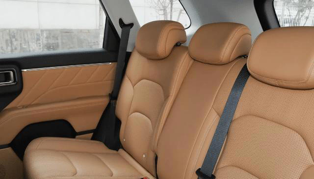 年后想买车：这三款值得一看，价格低颜值高，家用挺香