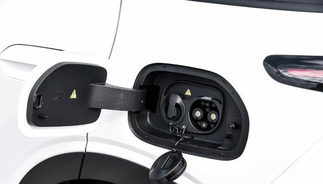 年后想买车：这三款值得一看，价格低颜值高，家用挺香