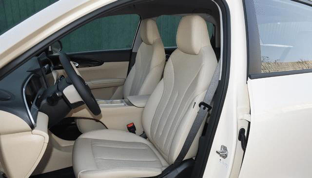 年后想买车：这三款值得一看，价格低颜值高，家用挺香