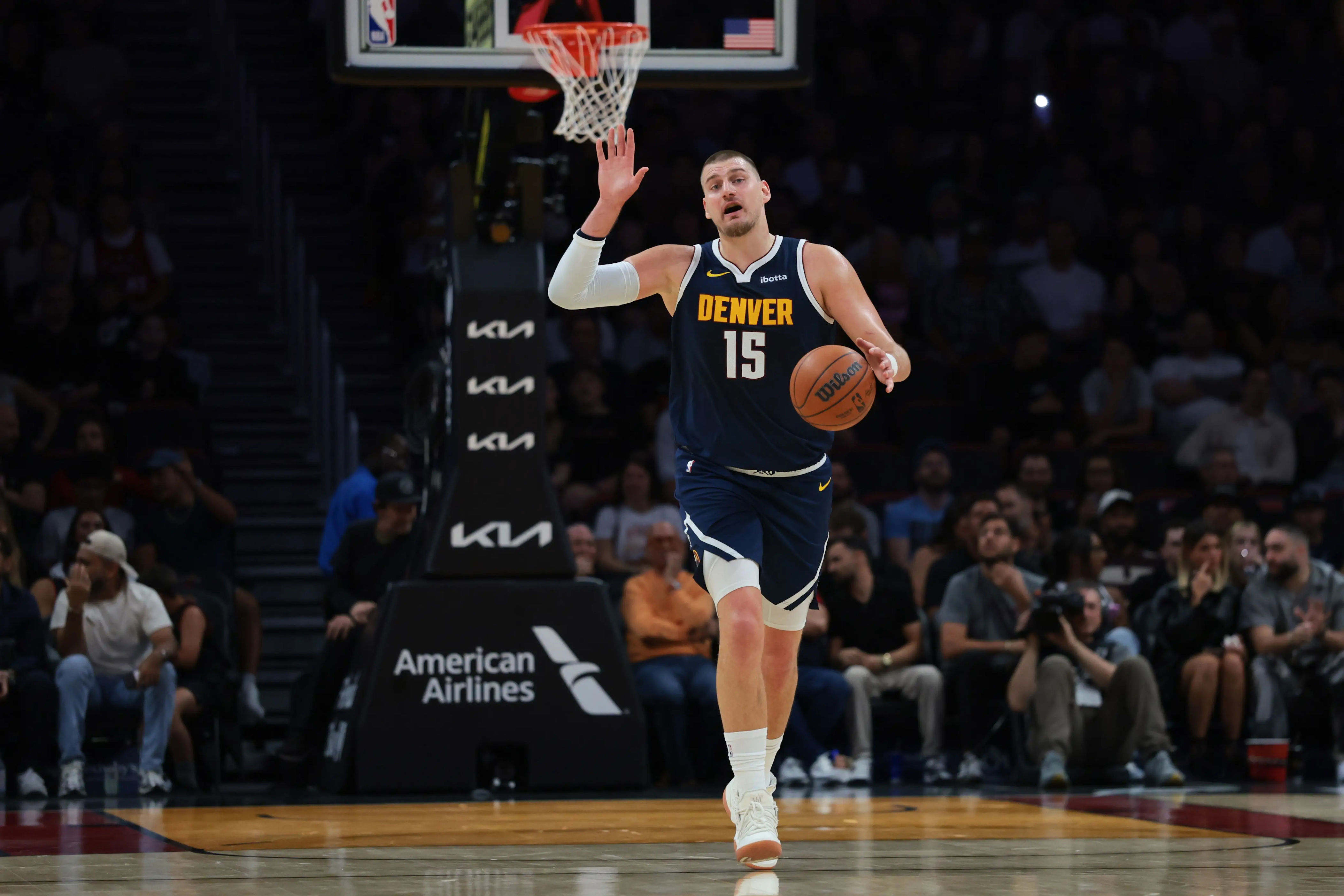 太稳了!约基奇30+12+6打爆绿凯，历史第四人!MVP?