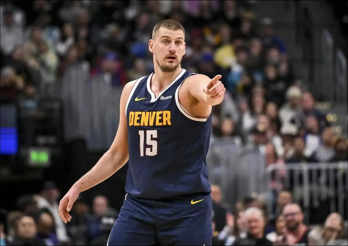 太稳了!约基奇30+12+6打爆绿凯，历史第四人!MVP?