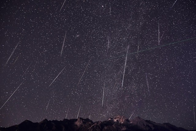 别再乱许愿!你看到的是流星、火流星还是陨石，完全不一样