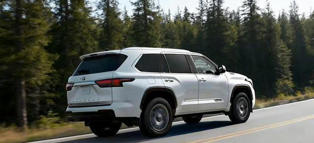 传统V8硬派SUV油老虎，换上混动后油耗直降20%，红杉SR5真香了？