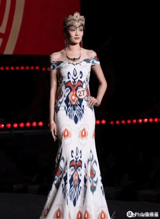 喀什姑娘碾压夺冠中国小姐,百万网友狂追:高颜值下竟是法学学霸