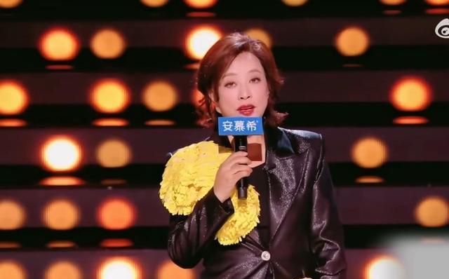 刘晓庆回应被传绯闻：有绯闻因为我漂亮，让他们传去吧