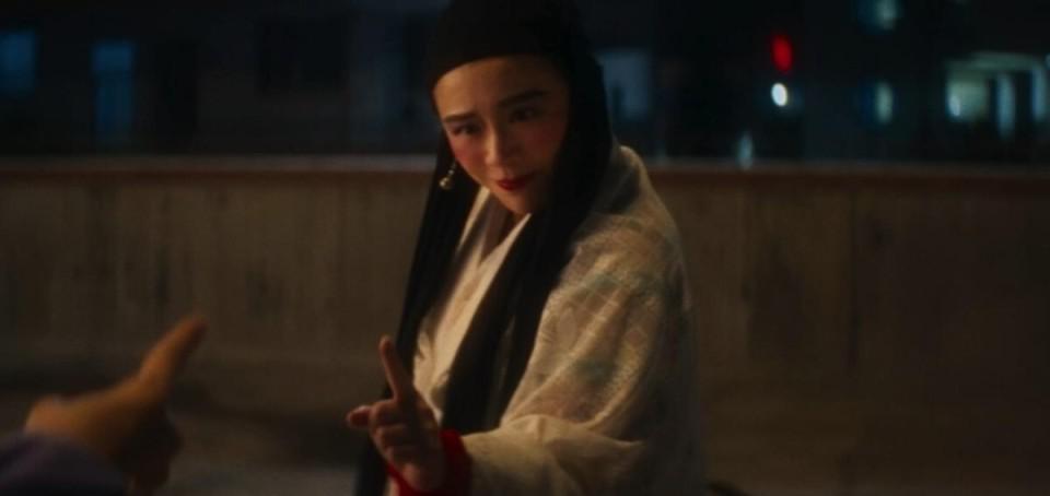 避开春节档，躲过《飞驰人生3》，宁浩带来一部生猛大片，票房能否破30亿