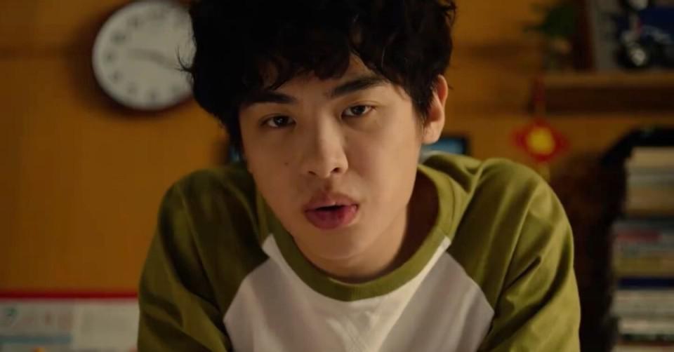 避开春节档，躲过《飞驰人生3》，宁浩带来一部生猛大片，票房能否破30亿