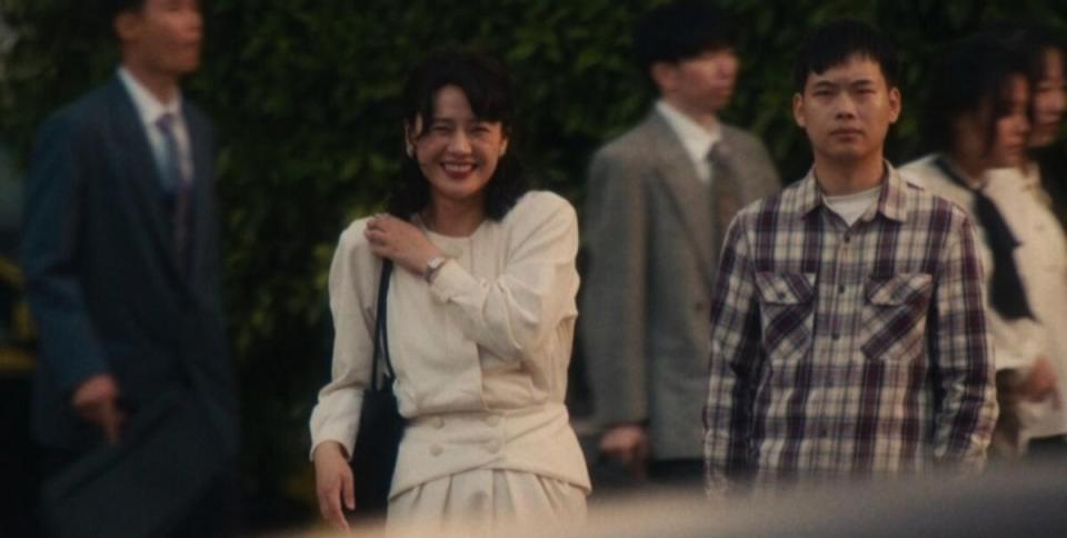 避开春节档，躲过《飞驰人生3》，宁浩带来一部生猛大片，票房能否破30亿