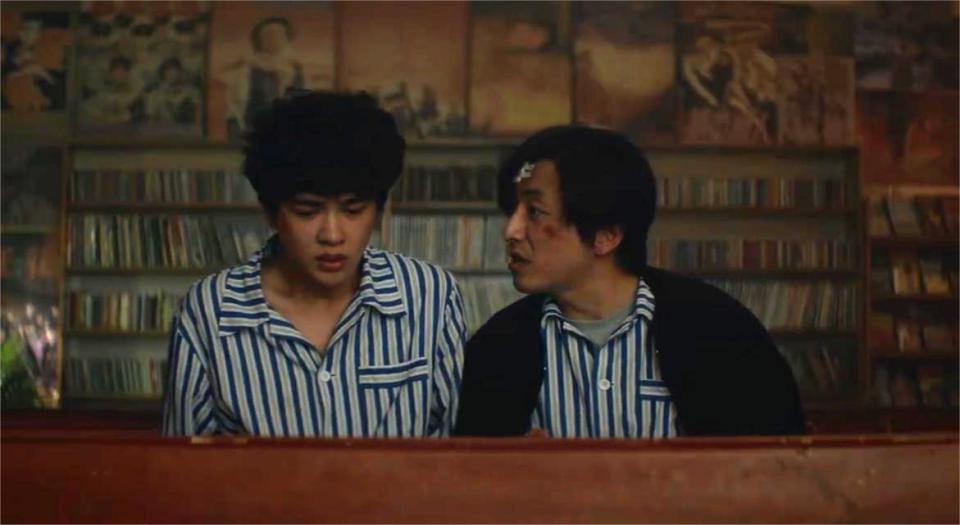 避开春节档，躲过《飞驰人生3》，宁浩带来一部生猛大片，票房能否破30亿