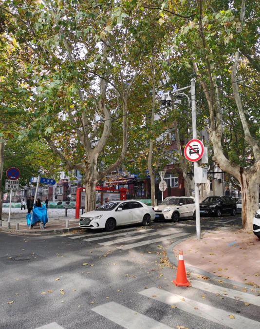 ����Ȱ�����˱��˲�Ҫ�ġ�����С������ס����࣬˵˵���Ļ�