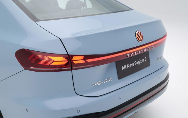 全新速腾S座舱搭载智慧双屏，科技感与舒适性兼具