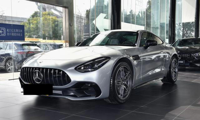 V8动力加持，高性能跑车不妨看看它，品牌性能皆优越