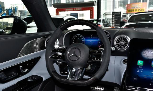 V8动力加持，高性能跑车不妨看看它，品牌性能皆优越