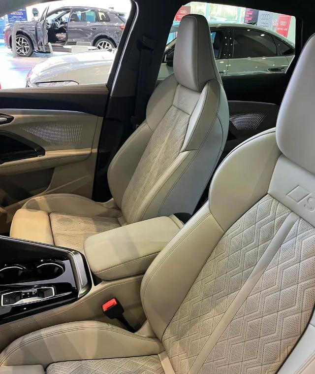 31万起全新Q5L，到底值不值？试完车后，准备买X3的人一句实在话