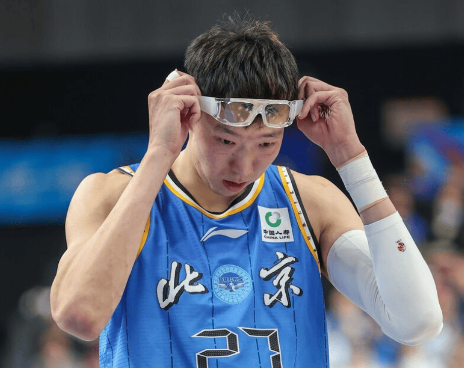 周琦：如果这场我们能取胜，对于接下来的备战都会有帮助