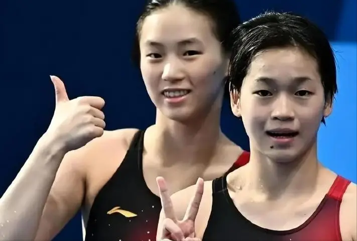 谁也不曾想到，拆伙未满一年，陈芋汐已和她走上完全不同的道路