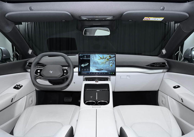 全新中型车即将上市！纯电／增程式双动力可选，搭载800V高压平台