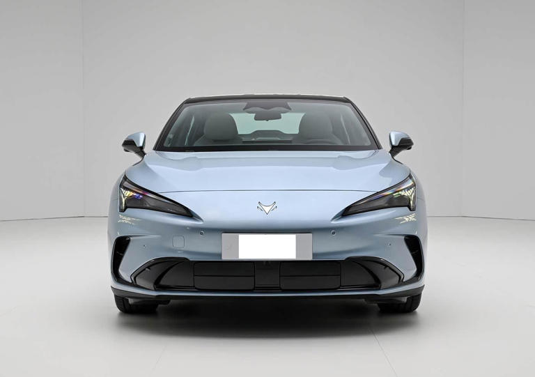 全新中型车即将上市！纯电／增程式双动力可选，搭载800V高压平台