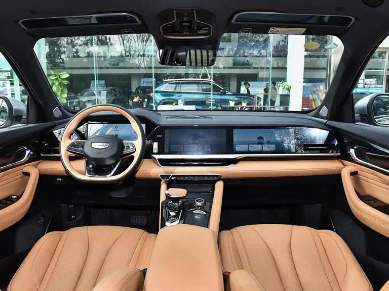 新手买车先看安全！这两款动力强底盘稳的SUV耐用又舒适