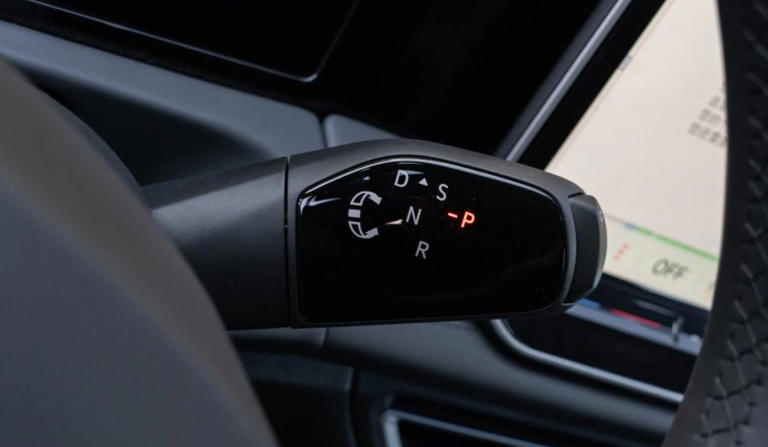 全系标配2.0T引擎，还有四驱可选，26款大众途观L是务实之选？