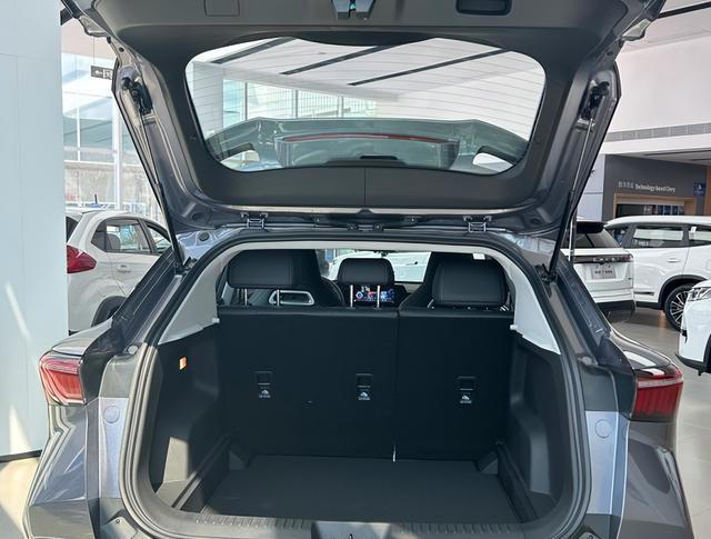 驾驶乐趣与科技感并存：奇瑞瑞虎5X全方位体验