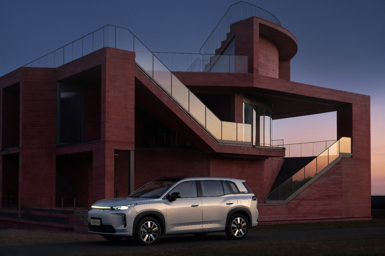 10万级混动SUV，谁能满足“既要又要”？i60马到成功版做到了！