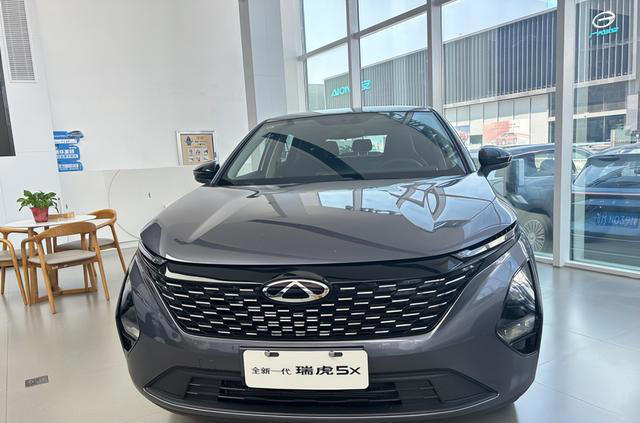 驾驶乐趣与科技感并存：奇瑞瑞虎5X全方位体验