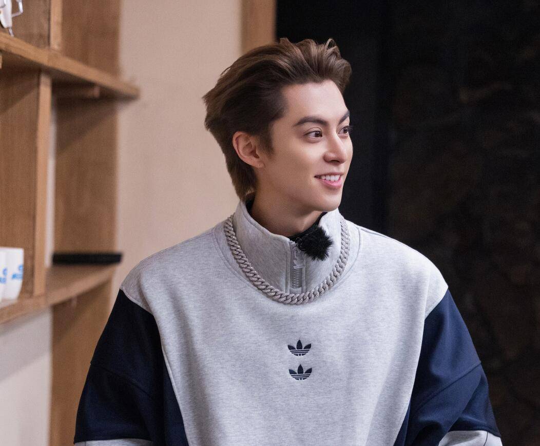 要不是白鹿的“两级反转”，这期《客栈2026》怕是要被骂上热搜了