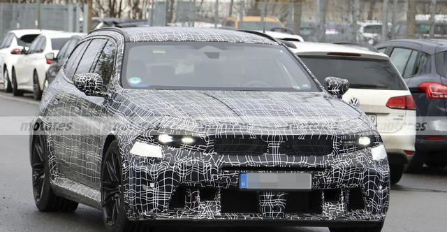 宝马M5旅行版中期改款谍照解析，V8插混动力能否续写传奇？