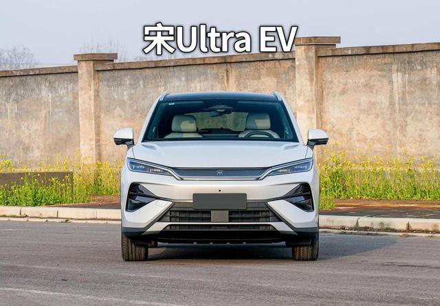 预计售18万？续航710km+后排能当床，比亚迪新款SUV实车亮相