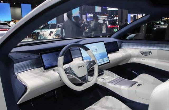 全球第一！海豹08发布，充电5分钟能跑400公里，于3月5日首发亮相