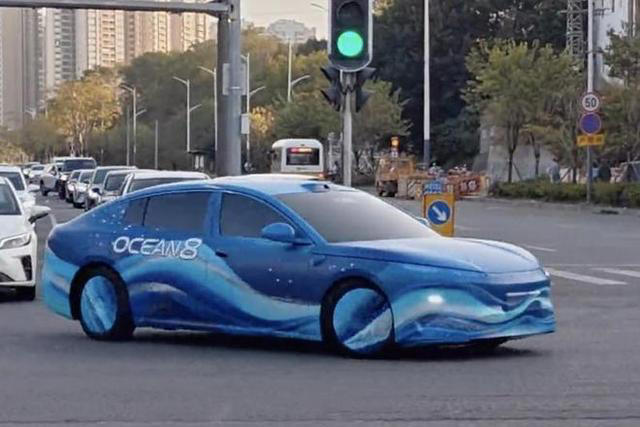 全球第一！海豹08发布，充电5分钟能跑400公里，于3月5日首发亮相