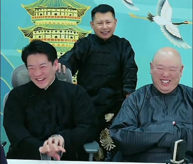 曹云金：唱京剧、唱评戏的，都不需要我去拯救，我只会说相声