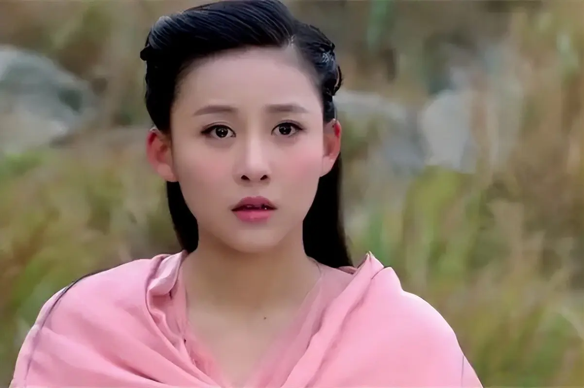 阿朱不是那么好演的，将6版本的阿朱放在一起比较，差距一目了然