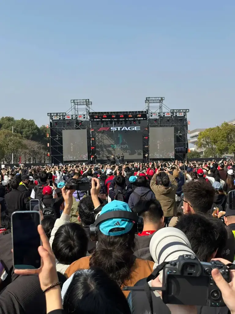 本来能中一百万的，可惜中了F1中国大奖赛的门票